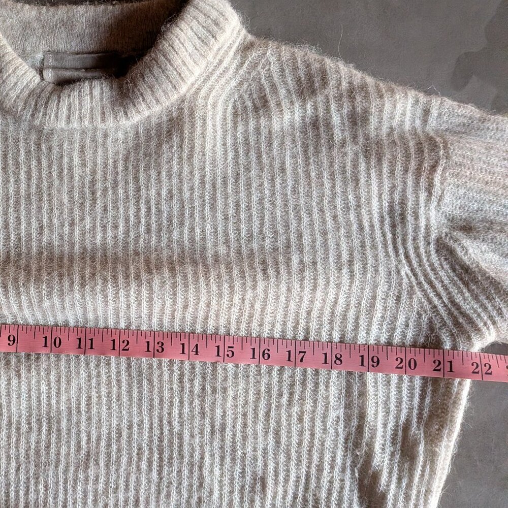 Everlane | The Cocoon Alpaca Crew |  Almond | Small - Picture 3 of 16